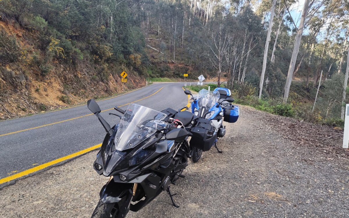 Cornering therapy from Mackay to Tasmania and back 🏍️